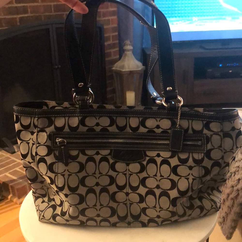 Coach shoulder bag